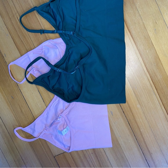 Vitality Seamless Sports Bra - 2 bras - Picture 3 of 5